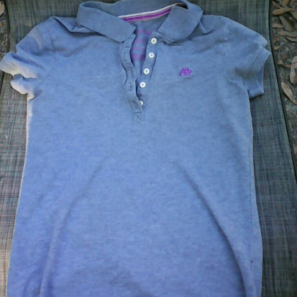 Medium Aeropostale women's gray polo